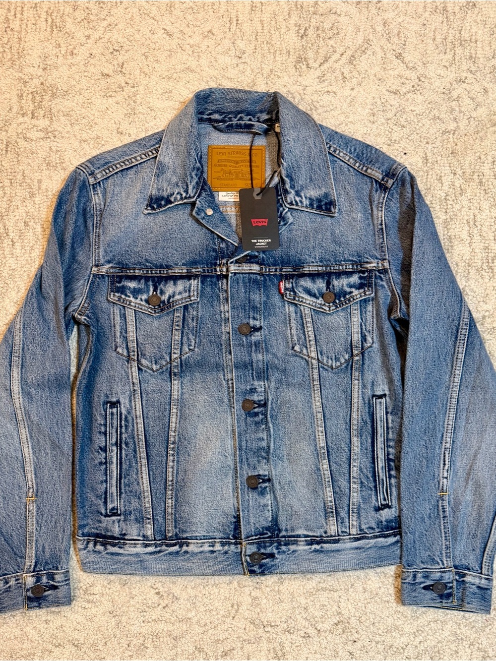 NWT Levi's Classic Trucker Jacket - Picture 5 of 5